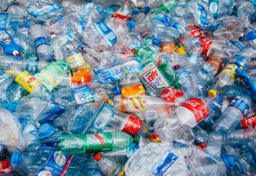 Tác động môi trường của việc tái chế nhựa