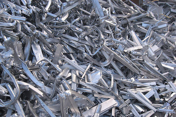 Nhôm phế liệu và bài toán tiết kiệm năng lượng - Chiến lược trong thời đại khan hiếm năng lượng