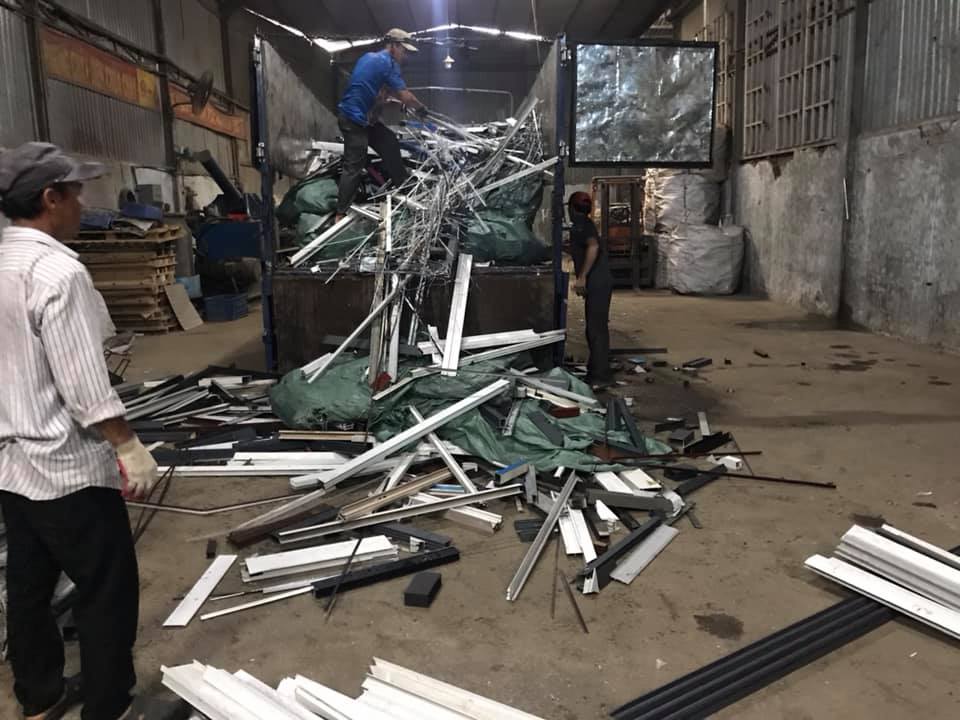 So sánh giá trị đồng phế liệu và nhôm phế liệu 11 Biến động thị trường